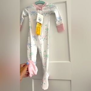 The Beaufort Bonnet Co Noelles Night Night Footer Sleeper Size 3-6 months